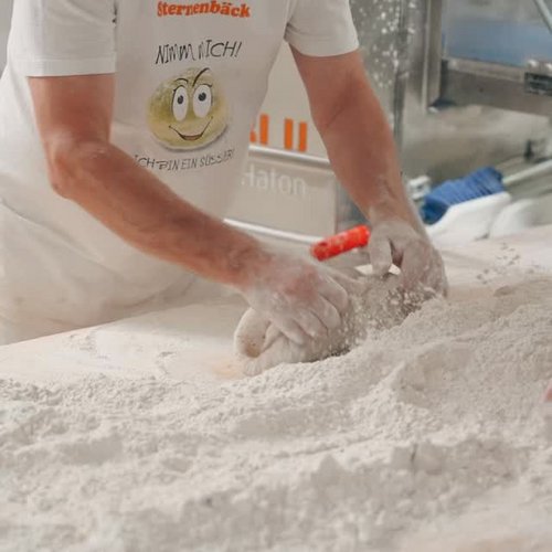 💛 The art of making Brot. 😁😍

Jeden Tag – für euch! ✨

✅ ohne Backmischungen
✅ ohne Konservierungsstoffe
✅...
