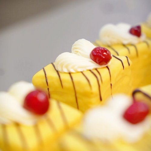💛 Piña Colada! Unser Glücksmoment im August für Urlaubsgefühl pur: mit Ananas, Kokos und einem Hauch von Rum. 🍹 Unseren...